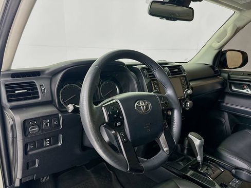 Used 2021 Toyota 4Runner TRD Off-Road Premium image 9