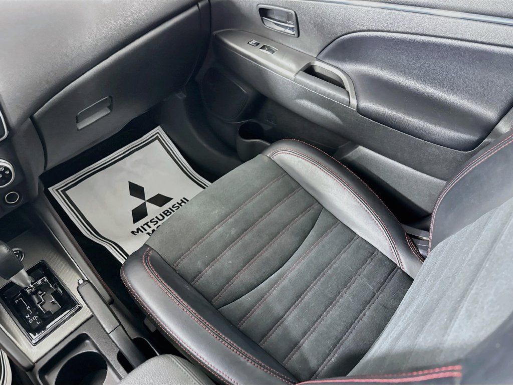 Used 2024 Mitsubishi Outlander Sport ES AWD/4WD image 22