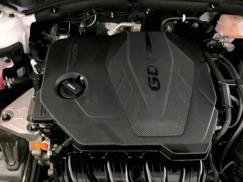 Certified 2024 Kia Sorento S FWD image 30