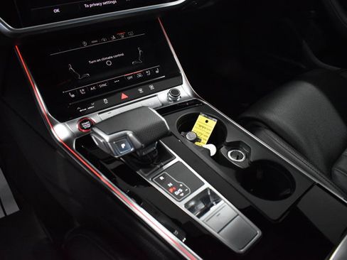 Used 2022 Audi RS 7 Sportback AWD/4WD image 15