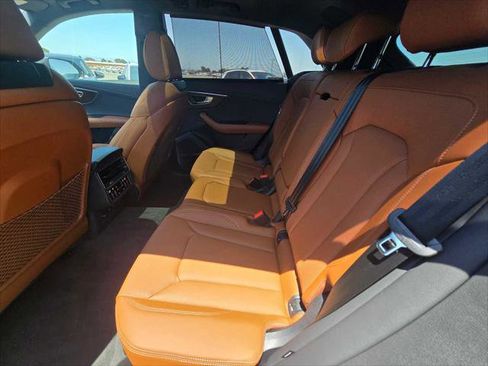 New 2025 Audi Q8 Prestige image 21