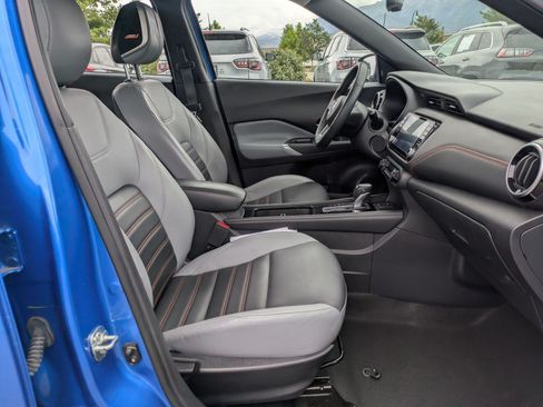 Used 2021 Nissan Kicks SR w/ SR Premium Package FWD image 32