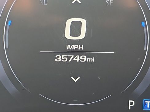 Used 2023 Chevrolet Camaro LT w/ Redline Edition image 9