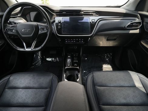 Used 2022 Chevrolet Bolt EUV Premier image 36