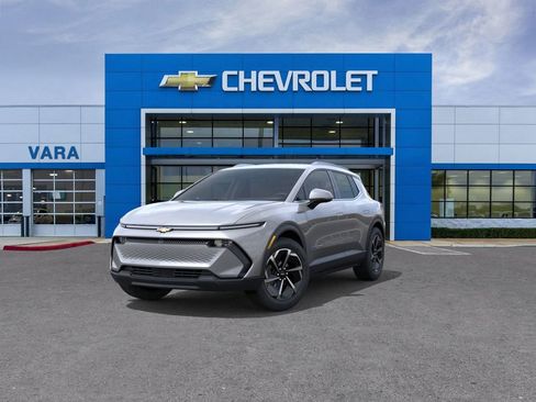 New 2026 Chevrolet Equinox EV LT image 8