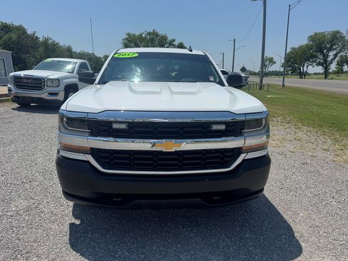 Used 2017 Chevrolet Silverado 1500 W/T w/ WT Convenience Package AWD/4WD image 8