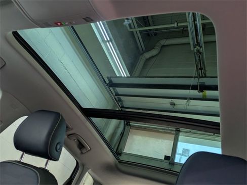 New 2025 Volkswagen Taos SEL image 17