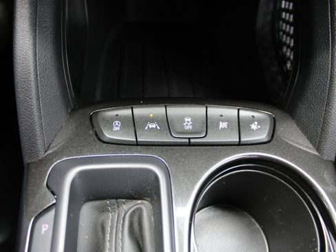 Used 2022 Chevrolet TrailBlazer LT w/ Convenience Package FWD image 22