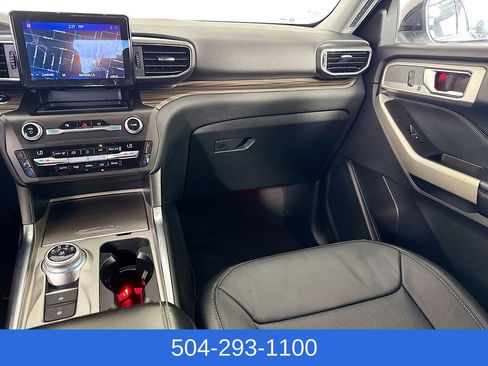 Used 2020 Ford Explorer Limited RWD image 26