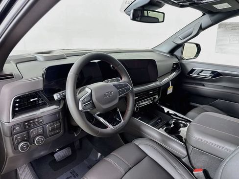 New 2026 Chevrolet Suburban RST w/ RST Capability Package AWD/4WD image 11