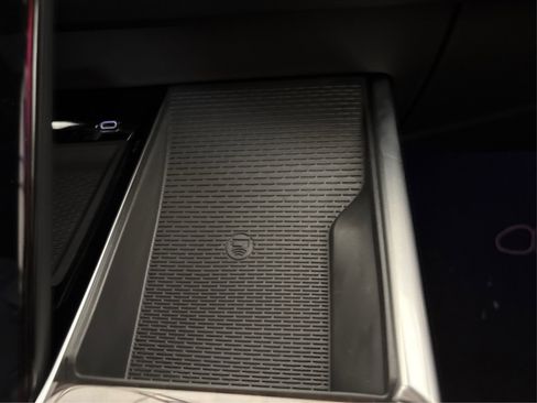 New 2025 Cadillac Escalade ESV Sport Platinum image 33