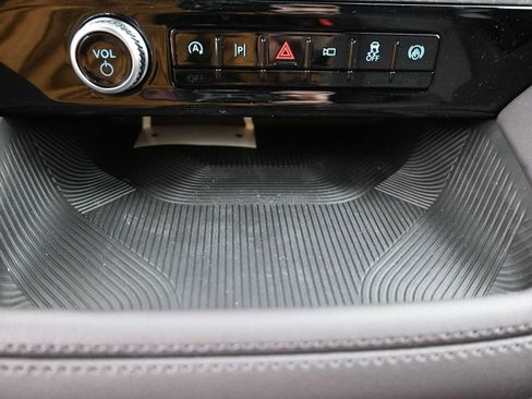 New 2026 Ford Explorer Platinum image 36