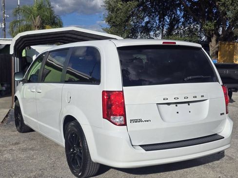 Used 2019 Dodge Grand Caravan SE FWD image 6