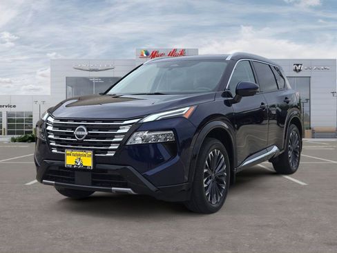 Used 2024 Nissan Rogue Platinum w/ Platinum Premium Package image 1