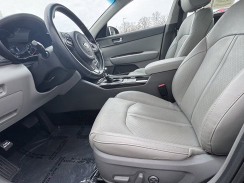 Used 2018 Kia Optima EX w/ Premium Package image 17