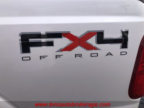 Used 2011 Ford F250 Lariat w/ Lariat Interior Pkg image 23