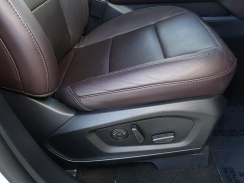 Used 2025 Ford Explorer Platinum w/ LUX Leather Package image 20