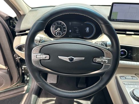 Used 2023 Genesis GV70 2.5T w/ Advanced Package AWD/4WD image 29
