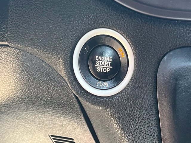 Used 2023 Dodge Charger SXT RWD image 22