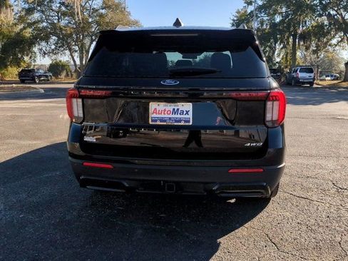 Used 2025 Ford Explorer ST-Line w/ ST-Line Street Pack image 5