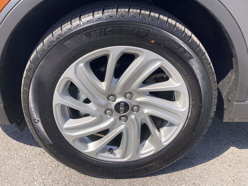 Used 2024 Lincoln Corsair FWD image 14