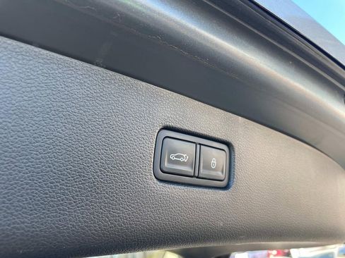 Used 2024 Genesis GV80 2.5T image 8