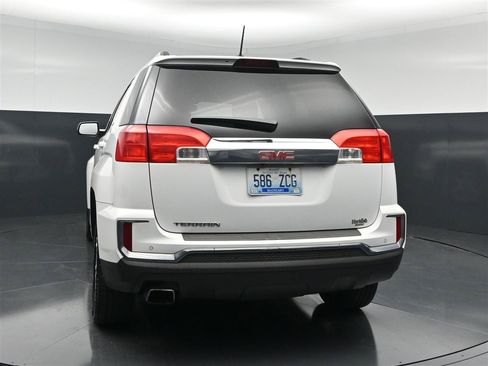 Used 2017 GMC Terrain SLE w/ Driver Alert Package I FWD image 7