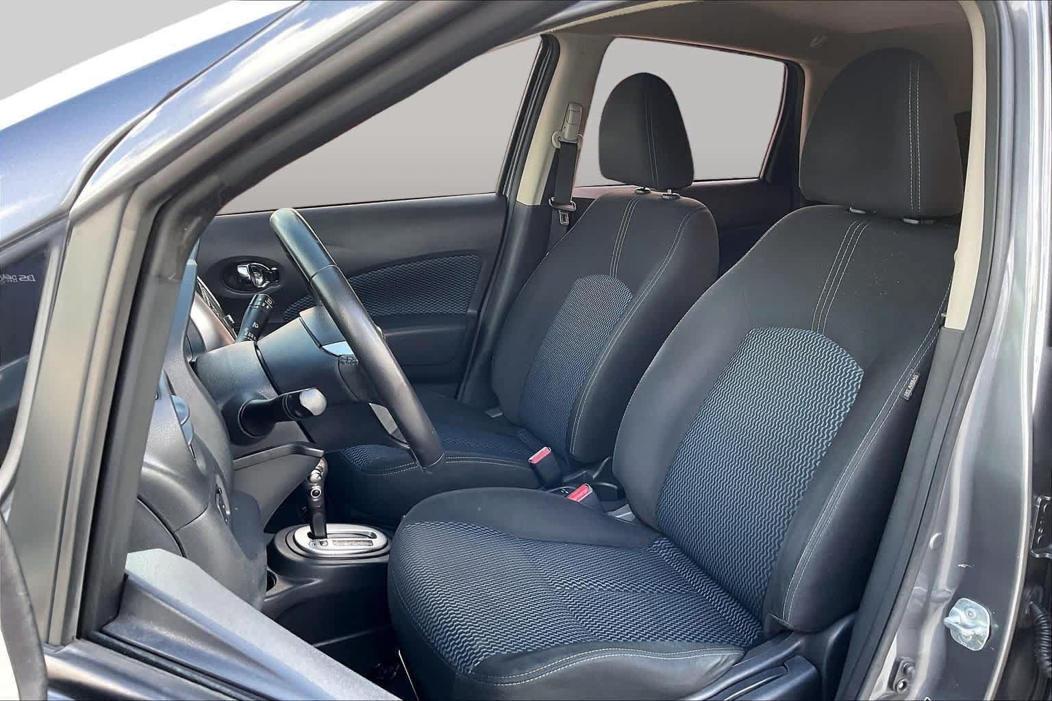 Used 2017 Nissan Versa Note SV FWD image 7