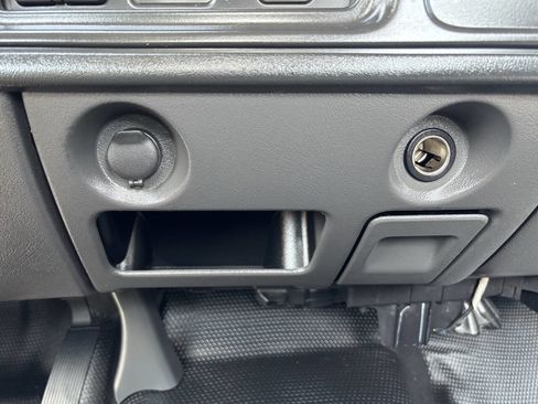 Used 2006 Chevrolet Silverado 1500 W/T RWD image 15