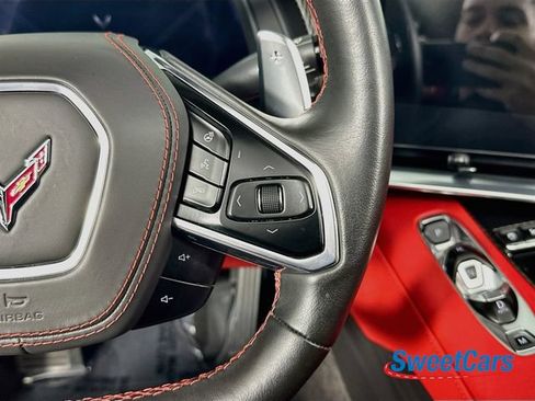 Used 2022 Chevrolet Corvette Stingray Premium Conv w/ Z51 Performance Package RWD image 23