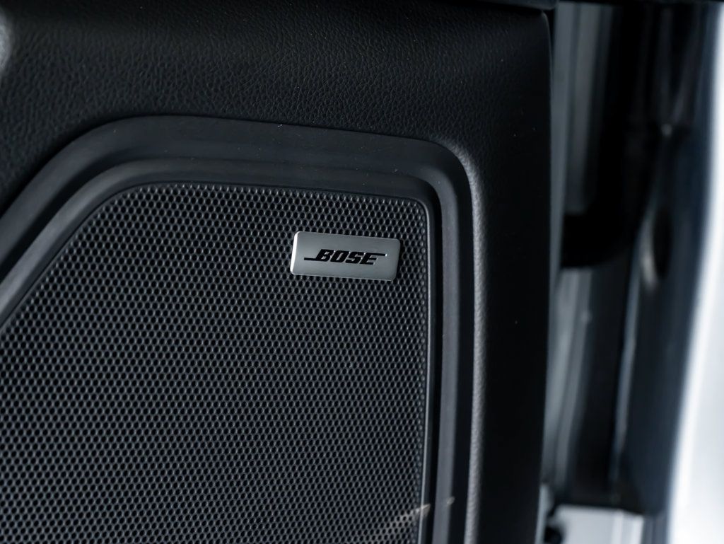 Certified 2026 Porsche Macan AWD/4WD image 14