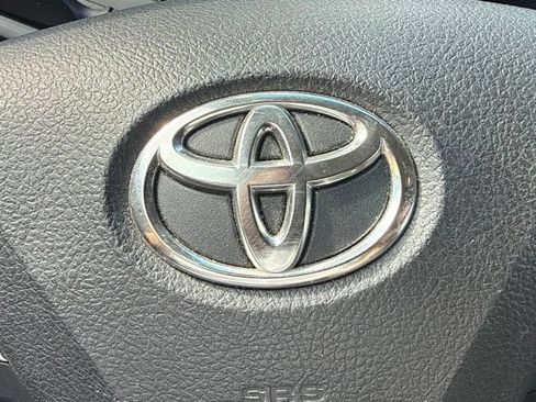 Used 2015 Toyota Camry XLE FWD image 20