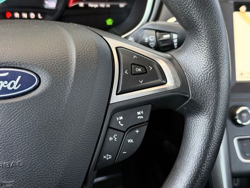 Used 2019 Ford Fusion SE FWD image 26