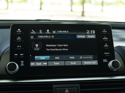 Used 2020 Honda Accord EX-L image 30