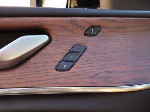 Used 2023 Jeep Grand Cherokee Summit w/ Adv Protech Group IV image 10