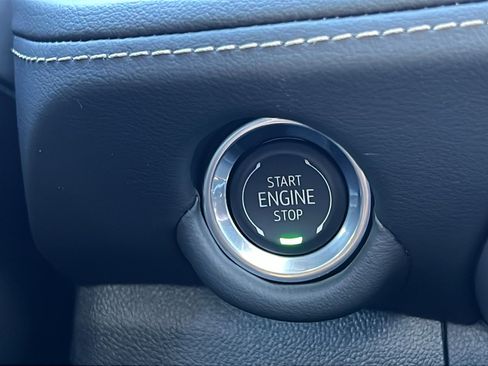 New 2026 Chevrolet Suburban Premier image 34