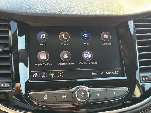 Certified 2022 Chevrolet Trax LT w/ LT Convenience Package AWD/4WD image 9