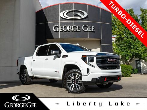Used 2024 GMC Sierra 1500 AT4 w/ AT4 Preferred Package image 1