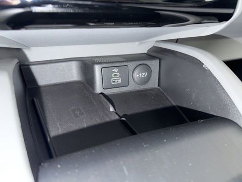 Used 2025 Ford Escape Active w/ Active Premium Tech Pack image 24