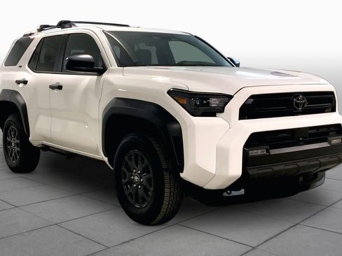Used 2025 Toyota 4Runner SR5 AWD/4WD image 2