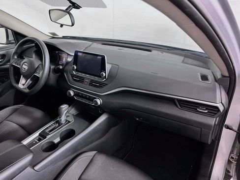 Used 2020 Nissan Altima 2.5 S AWD/4WD image 28