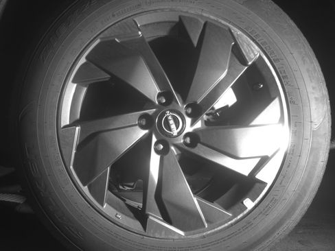 Used 2025 Nissan Rogue SV FWD image 14