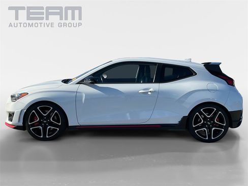 Used 2021 Hyundai Veloster N image 4