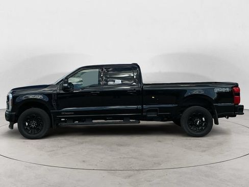 Used 2025 Ford F350 Lariat w/ Black Appearance Package AWD/4WD image 2