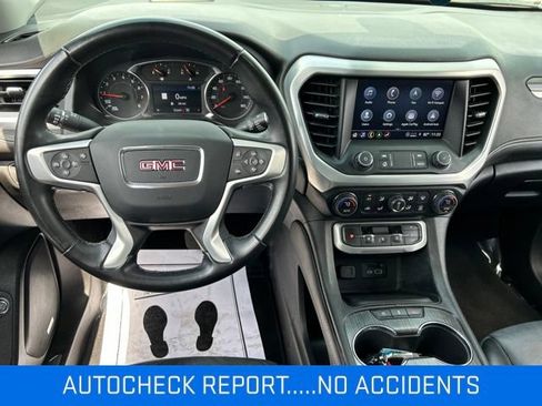 Certified 2023 GMC Acadia SLT AWD/4WD image 2