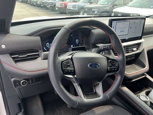Certified 2025 Ford Explorer ST-Line w/ ST-Line Street Pack AWD/4WD image 7