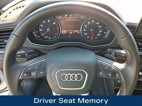 Used 2023 Audi Q5 2.0T Premium w/ Convenience Package AWD/4WD image 4