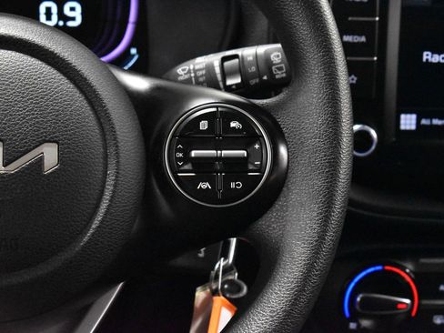 Used 2023 Kia Soul LX w/ LX Technology Package image 10