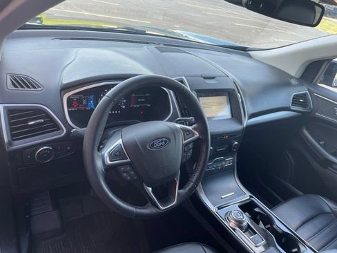 Used 2019 Ford Edge SEL w/ Equipment Group 201A AWD/4WD image 25