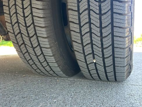 Used 2006 Ford E-450 and Econoline 450 image 8